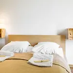 Hostal Downtown Forest &