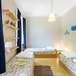 Hostal Downtown Forest & Vilna