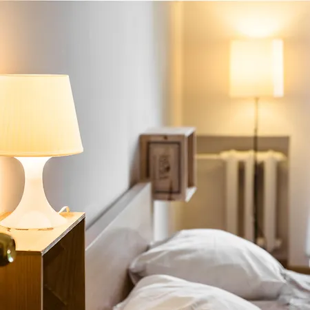 אכסניה Downtown Forest & *