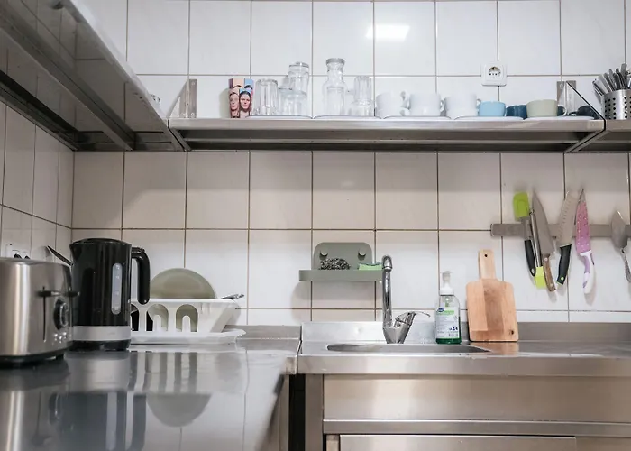 Downtown Forest & Ostello