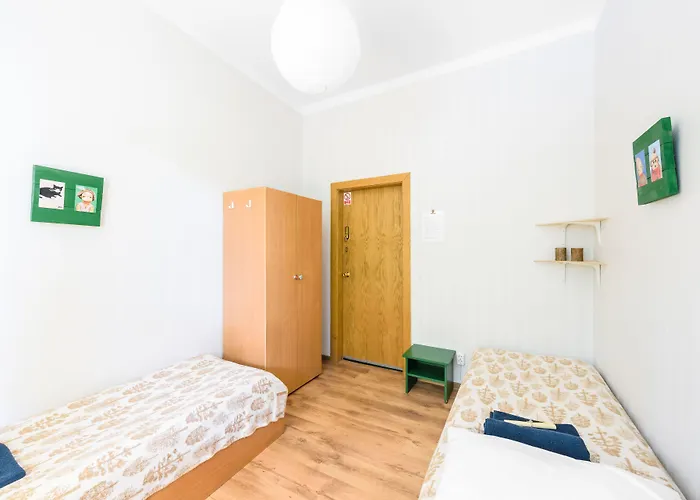 Hostel Downtown Forest & *